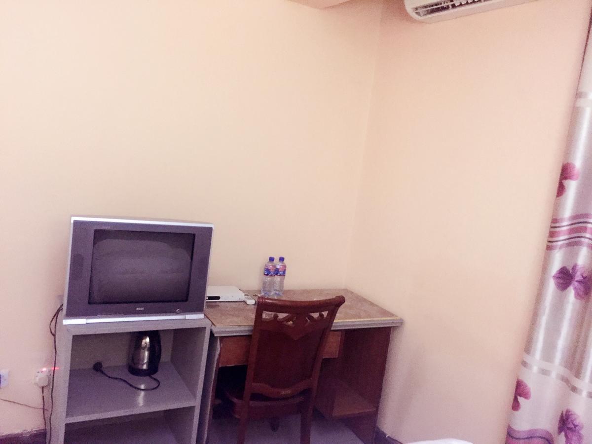 New Yuetan Hotel Dar es Salaam Esterno foto