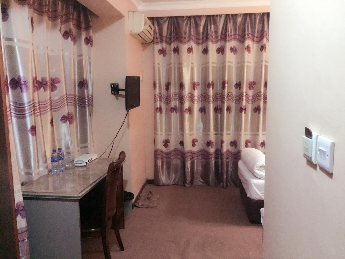 New Yuetan Hotel Dar es Salaam Esterno foto