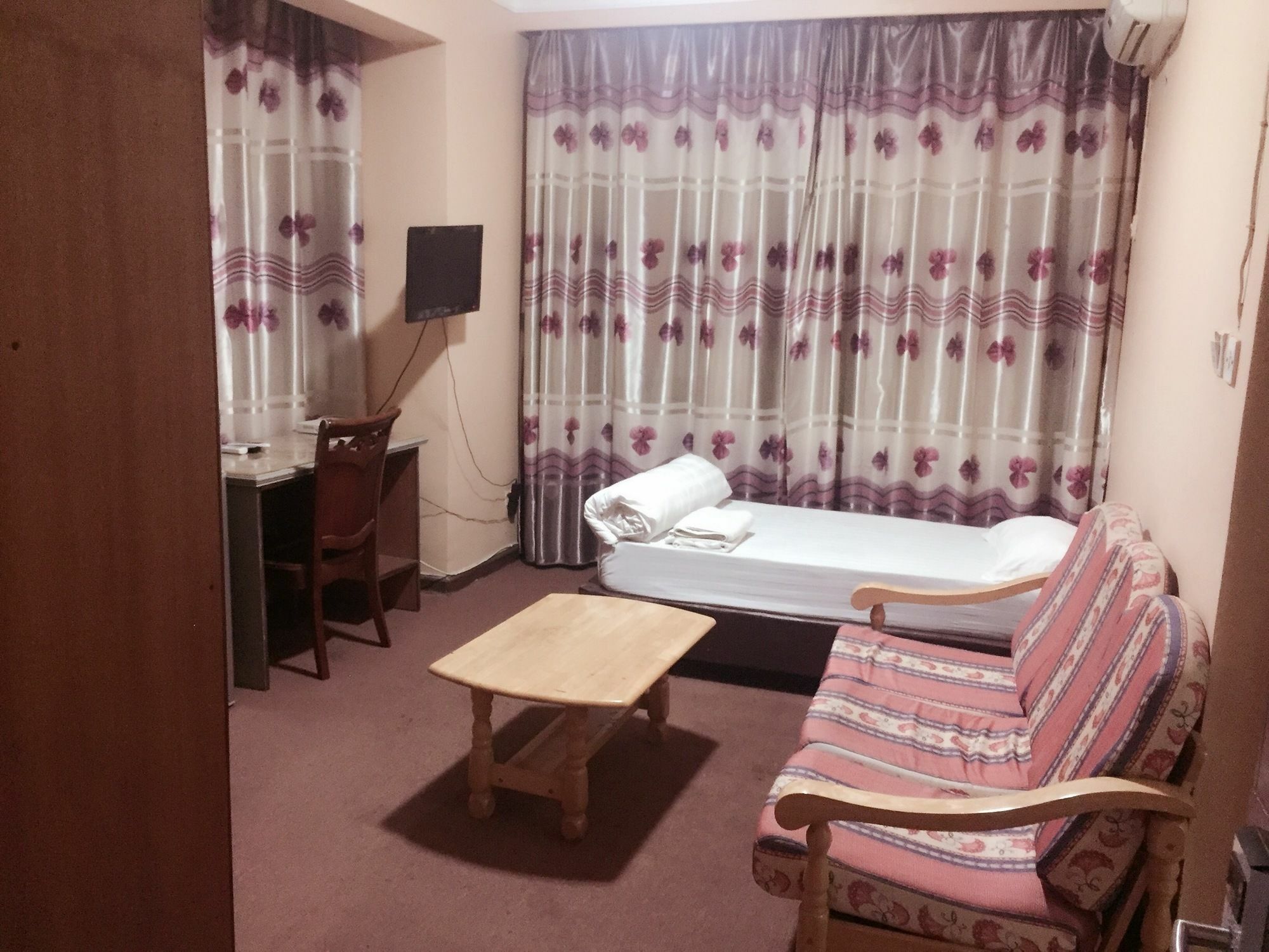 New Yuetan Hotel Dar es Salaam Esterno foto
